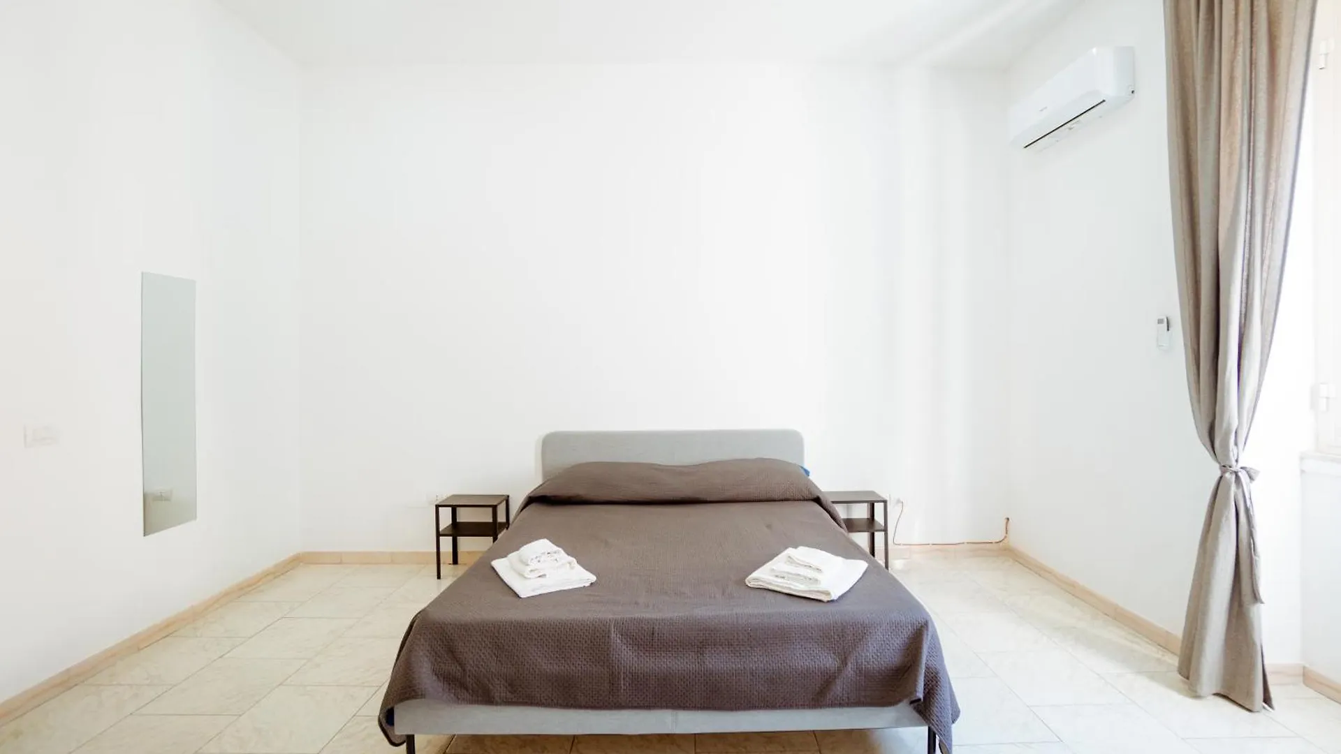 Santo 310 Bed & Breakfast Napoli 0*,  İtalya