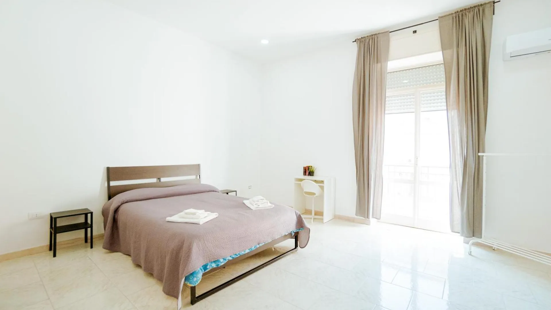 Santo 310 Bed & Breakfast Naples Italy