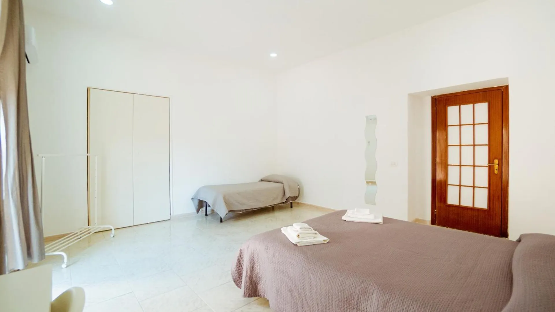 Santo 310 Bed & Breakfast Naples
